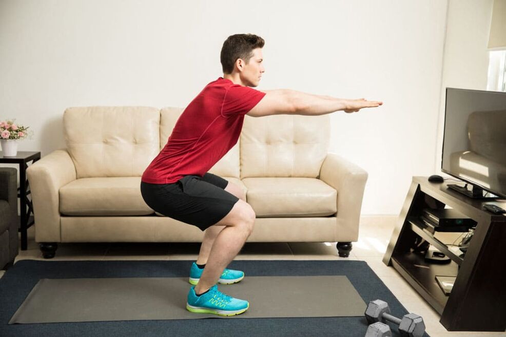 Τα squat βοηθούν στην ανάπτυξη των μυών που είναι υπεύθυνοι για την ισχύ